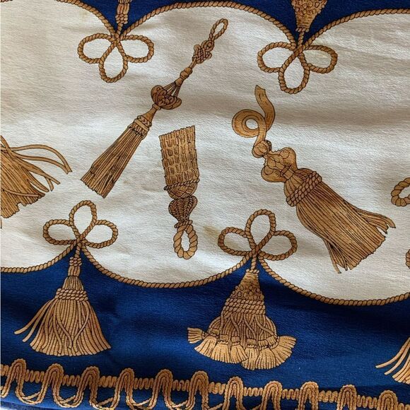 Vintage Lord & Taylor Silk & Wool Tassel Scarf - Picture 4 of 5